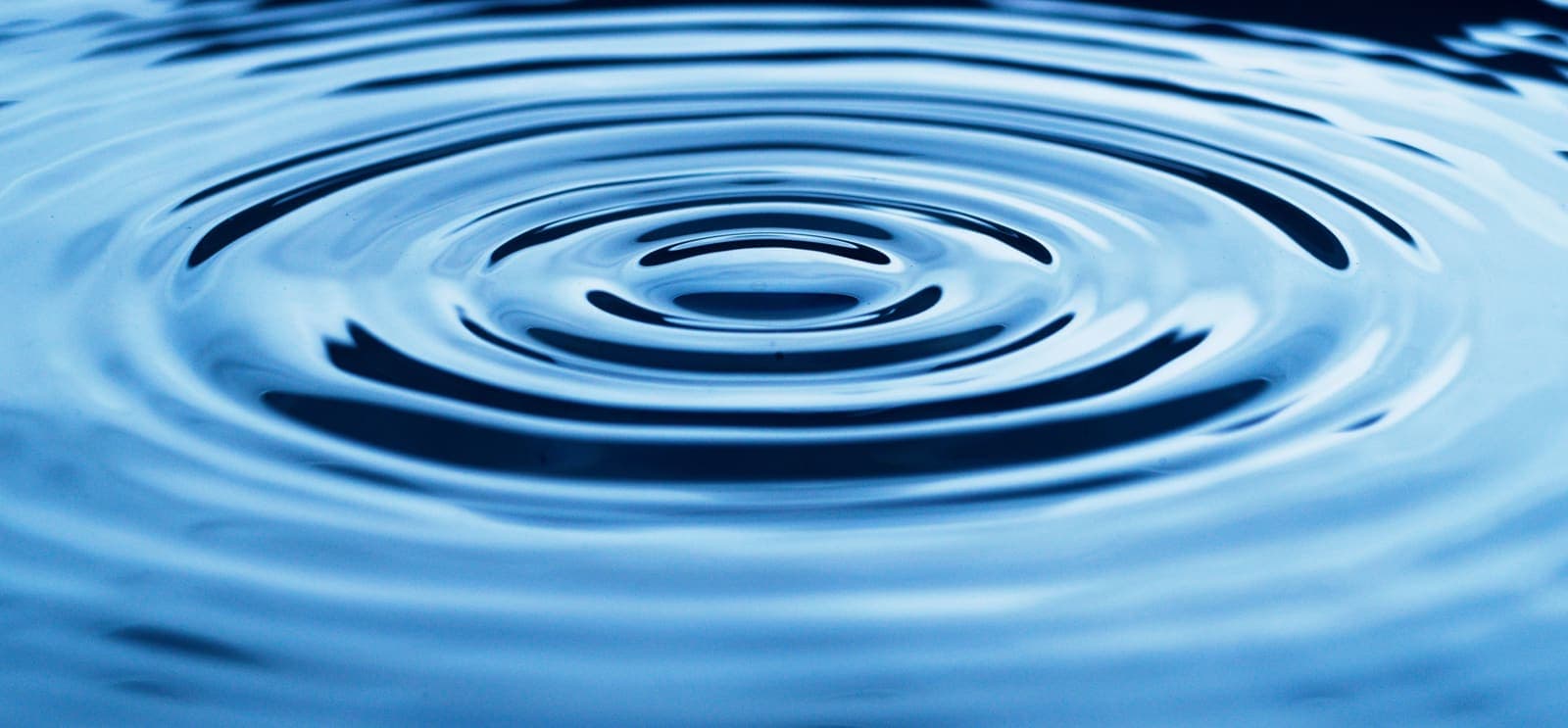 Abstracte rimpeling in water
